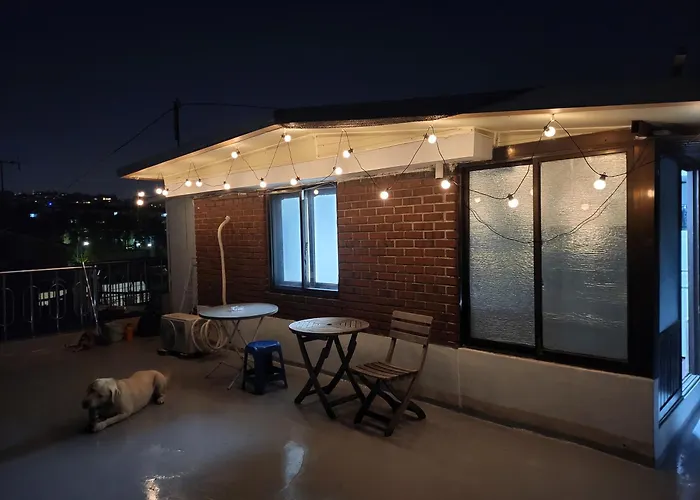 Cozy Rooftop View #12